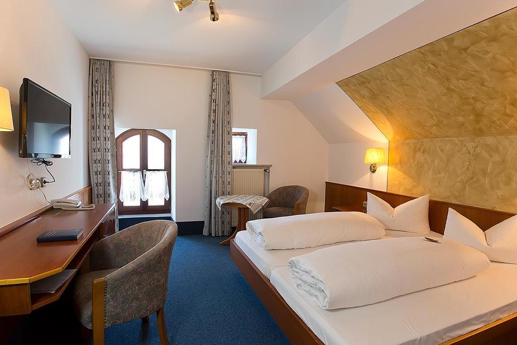 Hotel Am Markt Greding Exterior photo