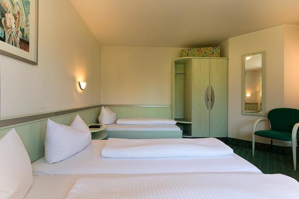 Hotel Am Markt Greding Exterior photo