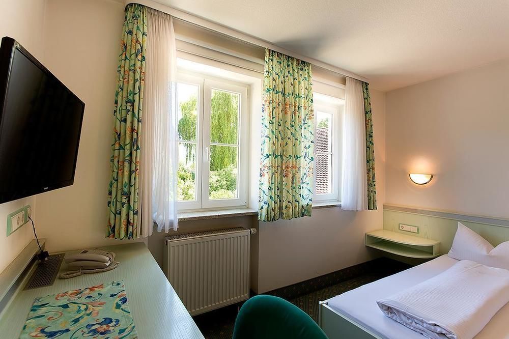 Hotel Am Markt Greding Exterior photo